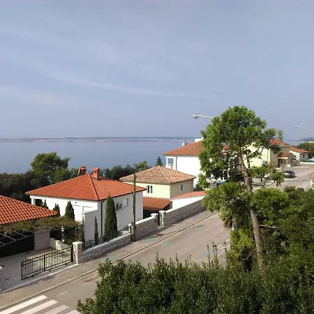 Deniz Lägenhet